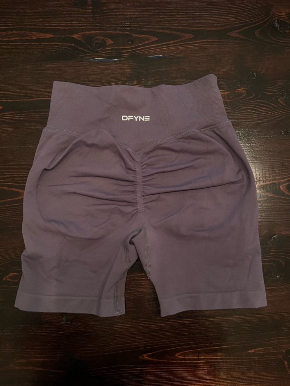 DFYNE High-Waist Scrunch-Back Bike Shorts in Charcoal in XS